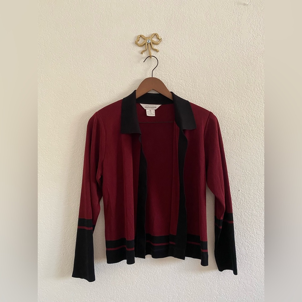 EXCLUSIVELY MISOOK Red Black Colorblock Open Front Cardigan Jacket Top Size XS
